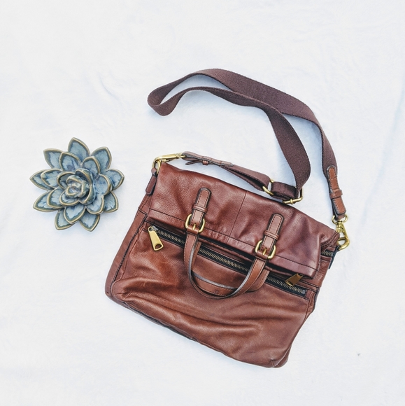 Fossil Explorer Foldover Tote Brown - Picture 4 of 8